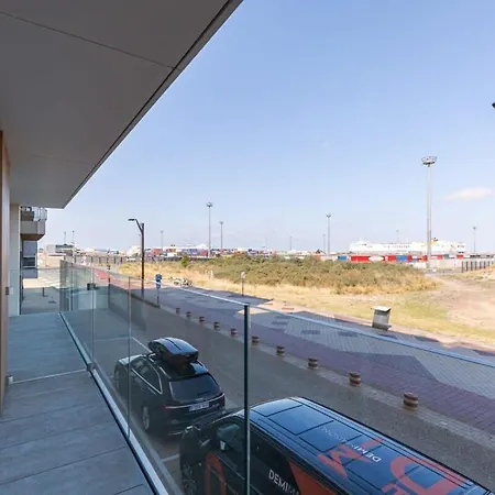 Huswell - Modern With Sea-view In Apartment